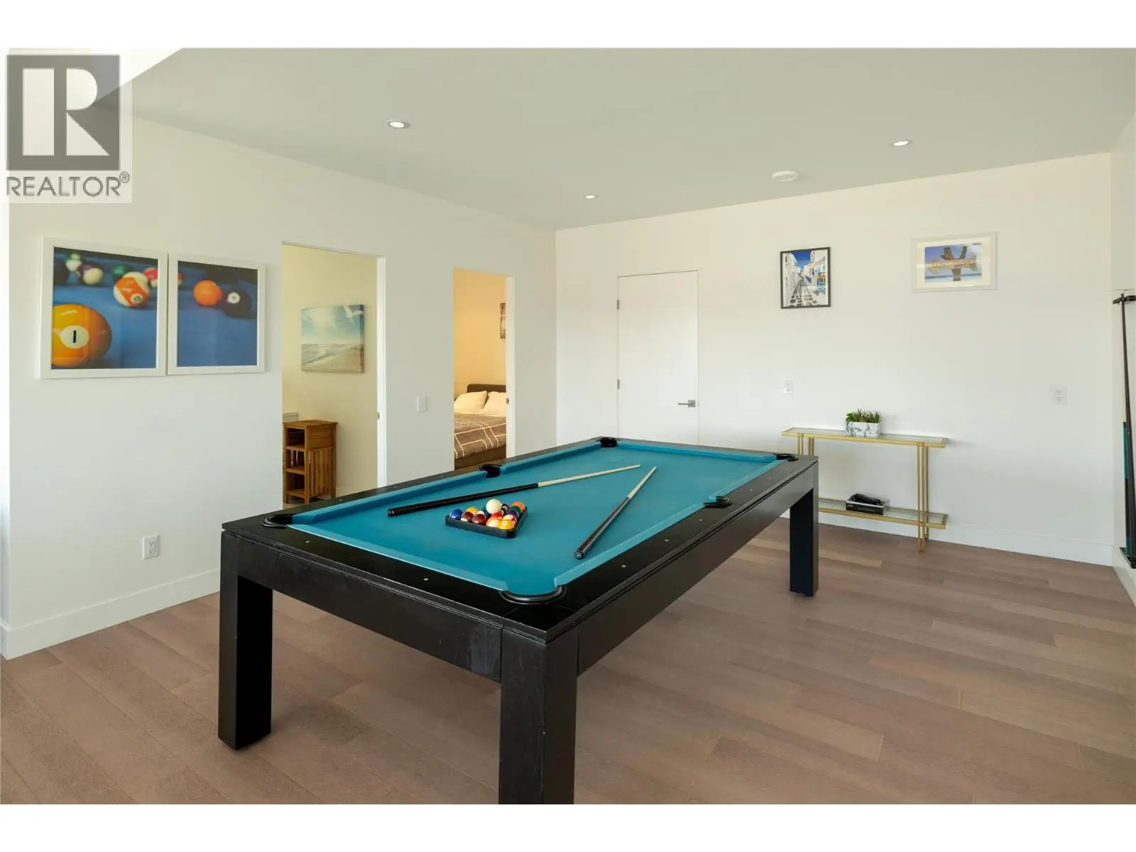 5552 Upper Mission Drive. Kelowna, British Columbia