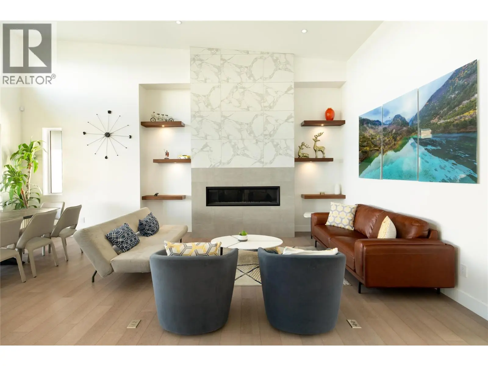 5552 Upper Mission Drive. Kelowna, British Columbia