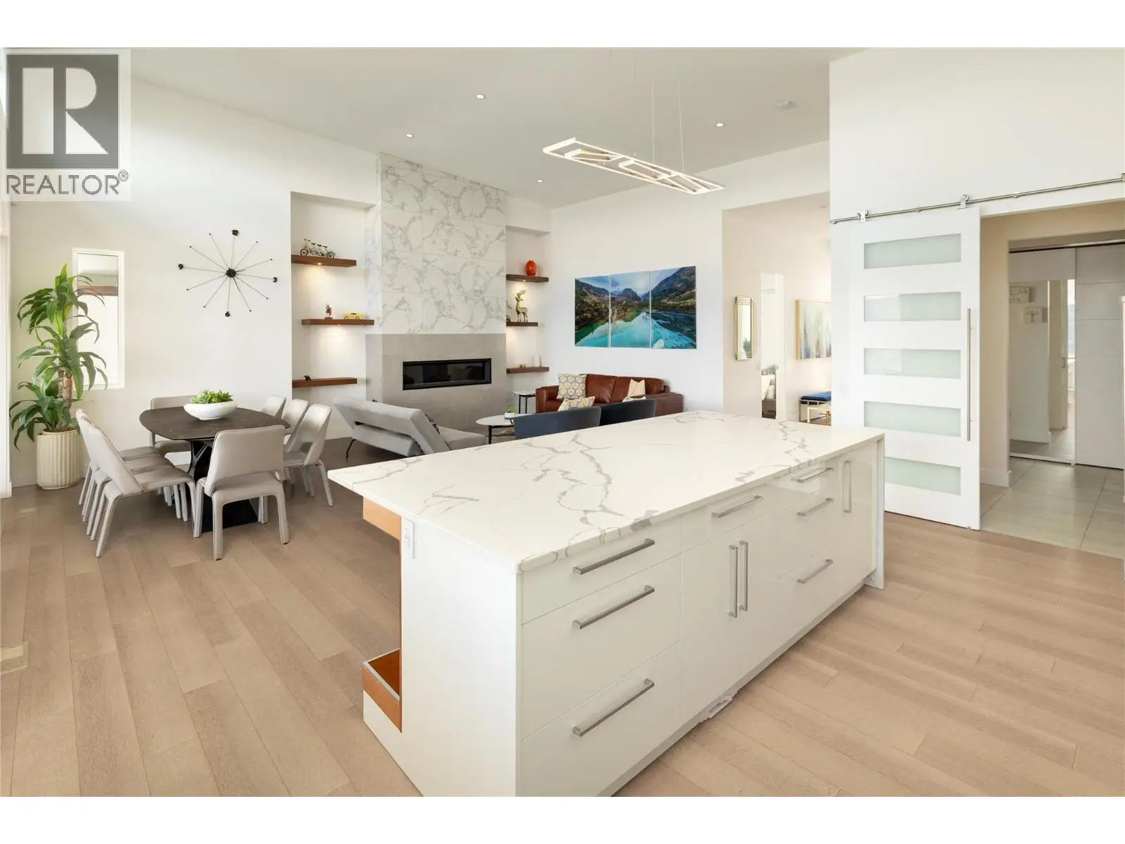 5552 Upper Mission Drive. Kelowna, British Columbia