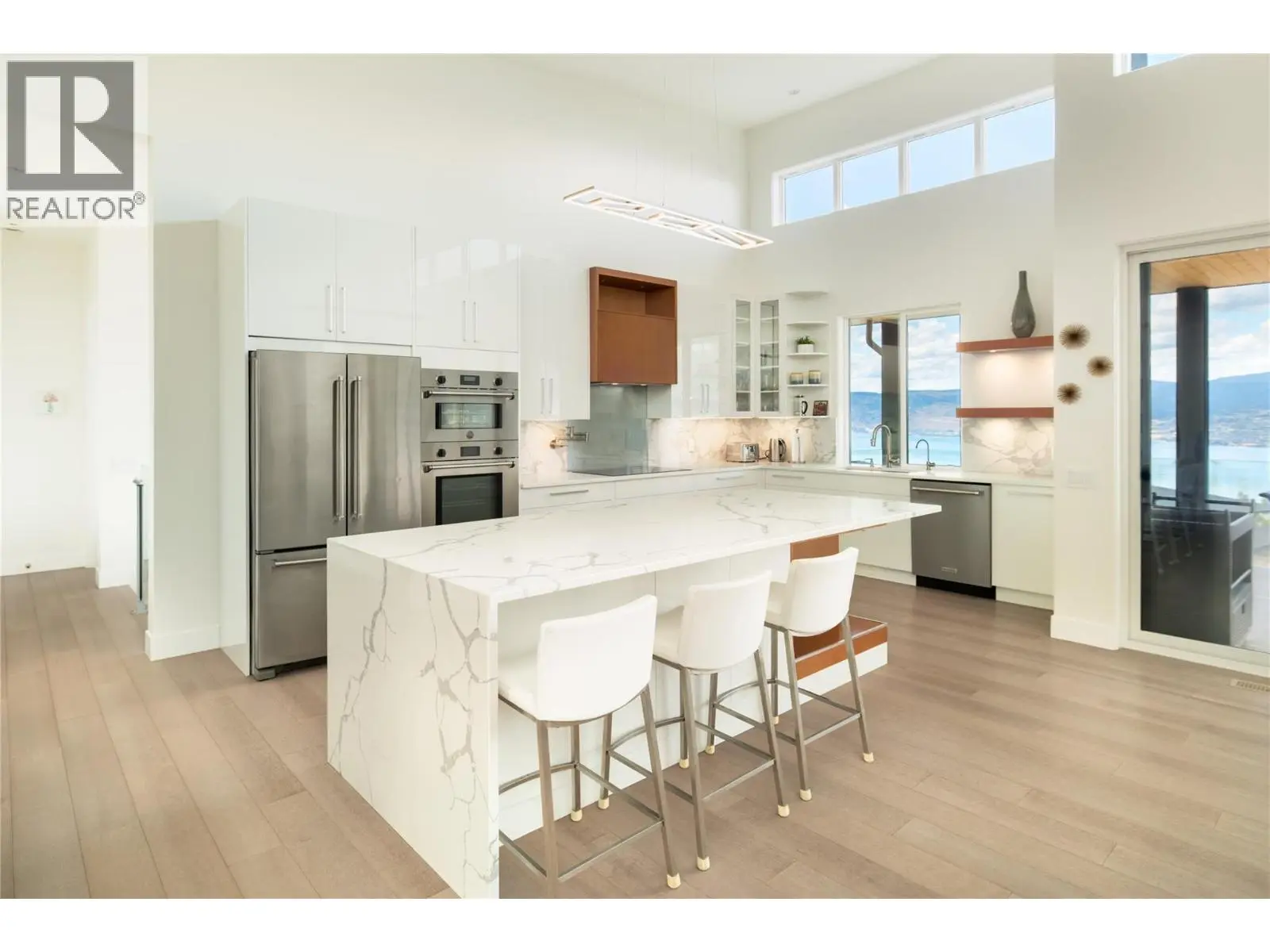 5552 Upper Mission Drive. Kelowna, British Columbia