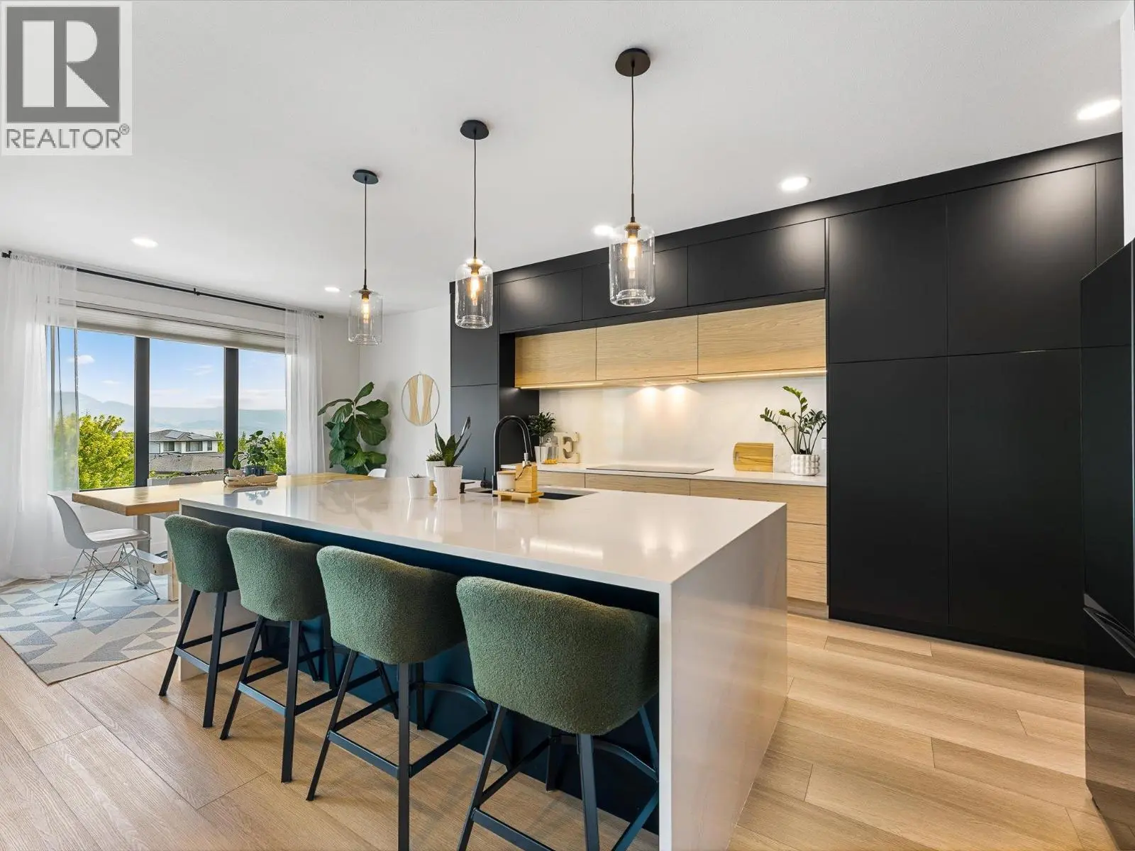 208 Skyland Drive. Kelowna, British Columbia