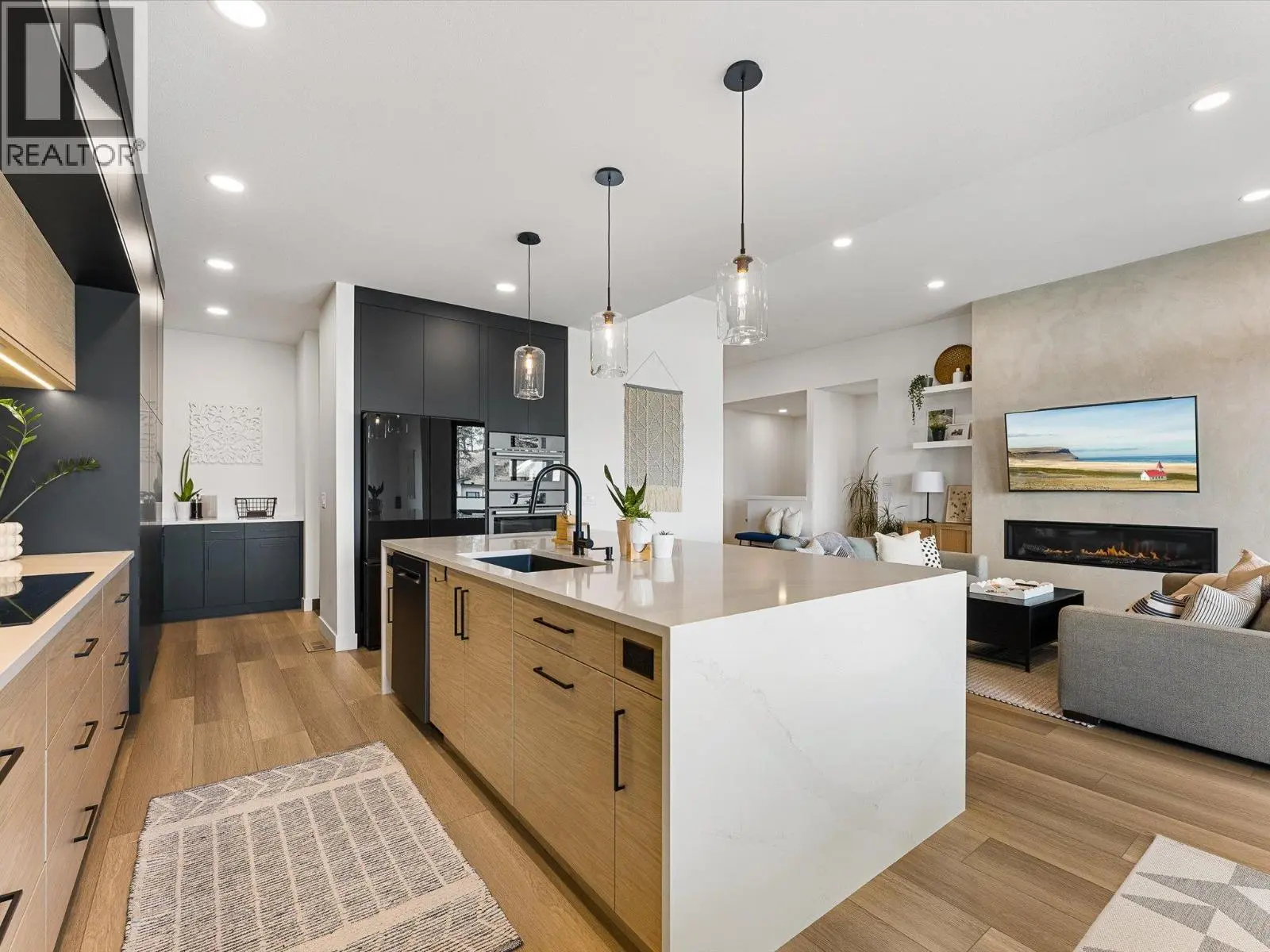 208 Skyland Drive. Kelowna, British Columbia