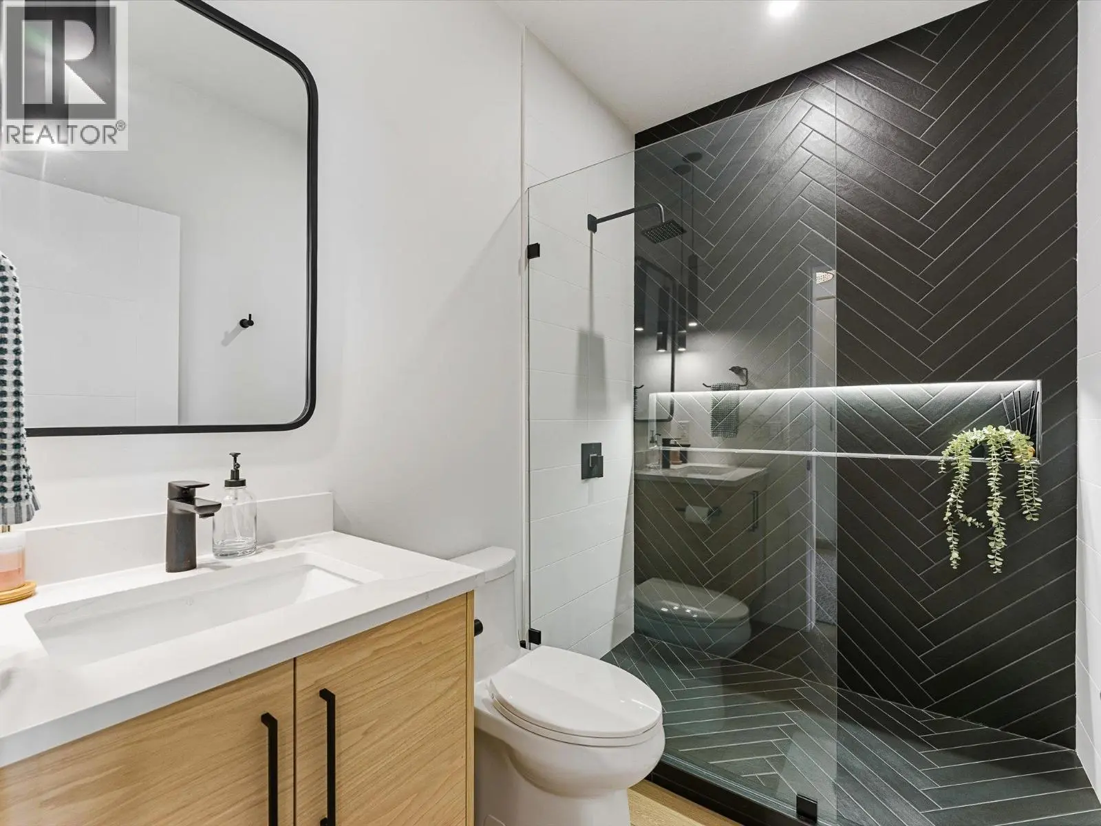 208 Skyland Drive. Kelowna, British Columbia