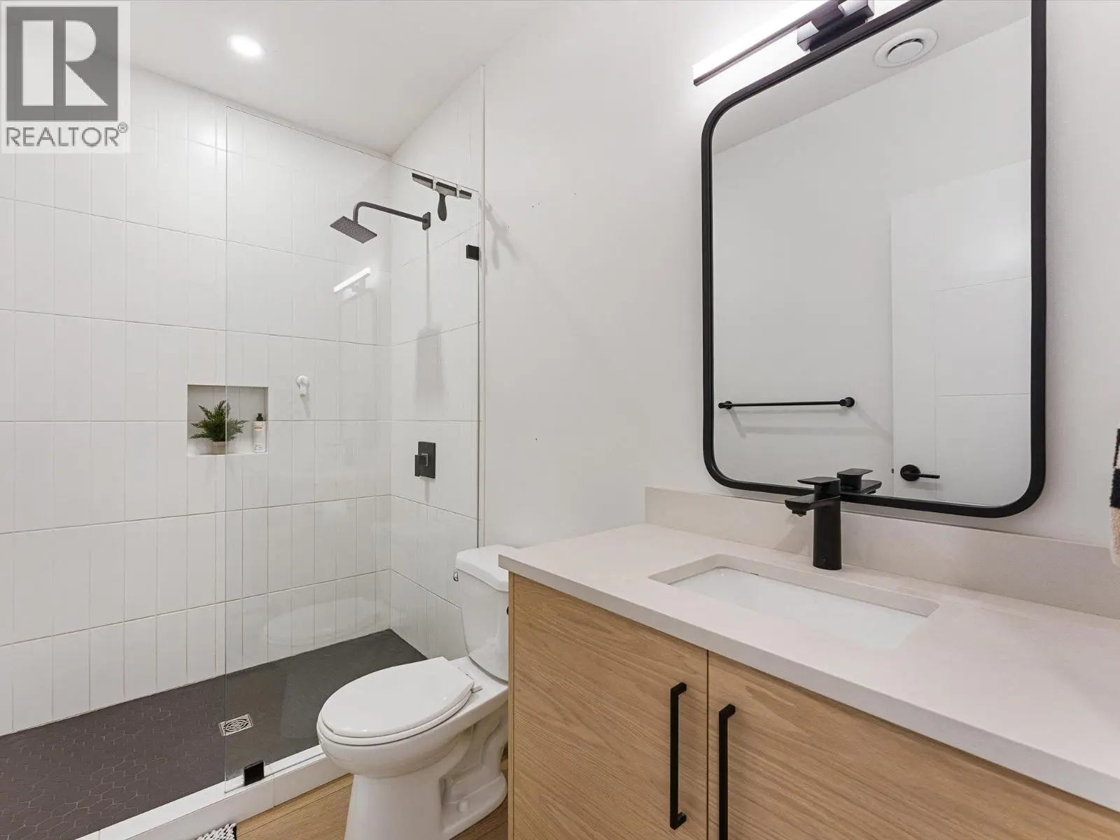 208 Skyland Drive. Kelowna, British Columbia