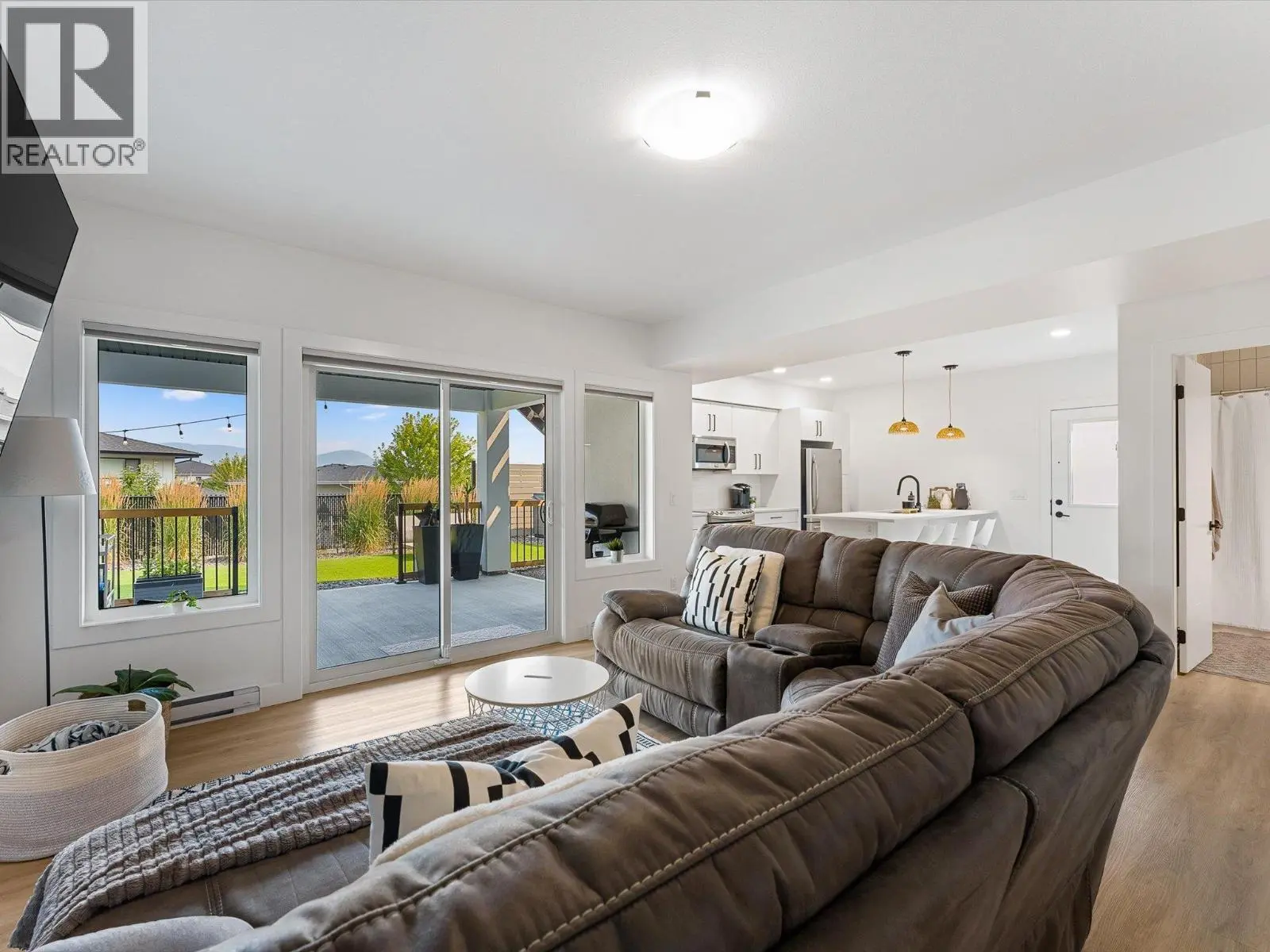208 Skyland Drive. Kelowna, British Columbia