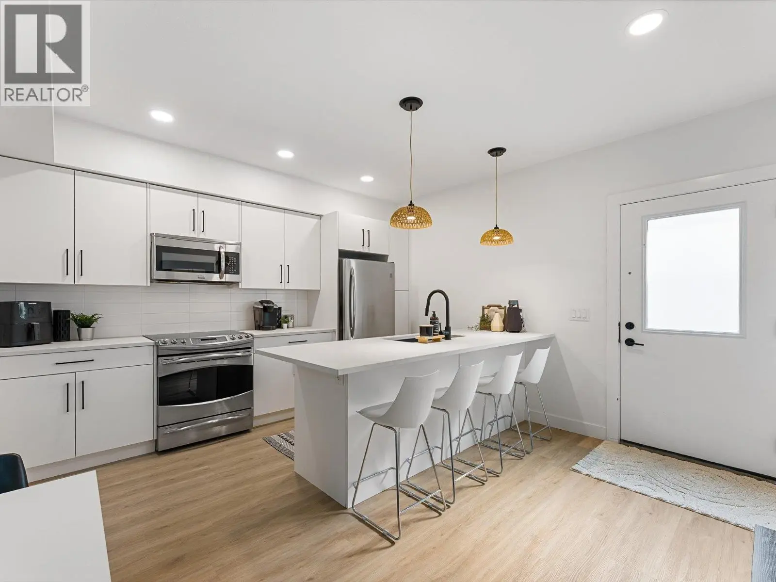 208 Skyland Drive. Kelowna, British Columbia
