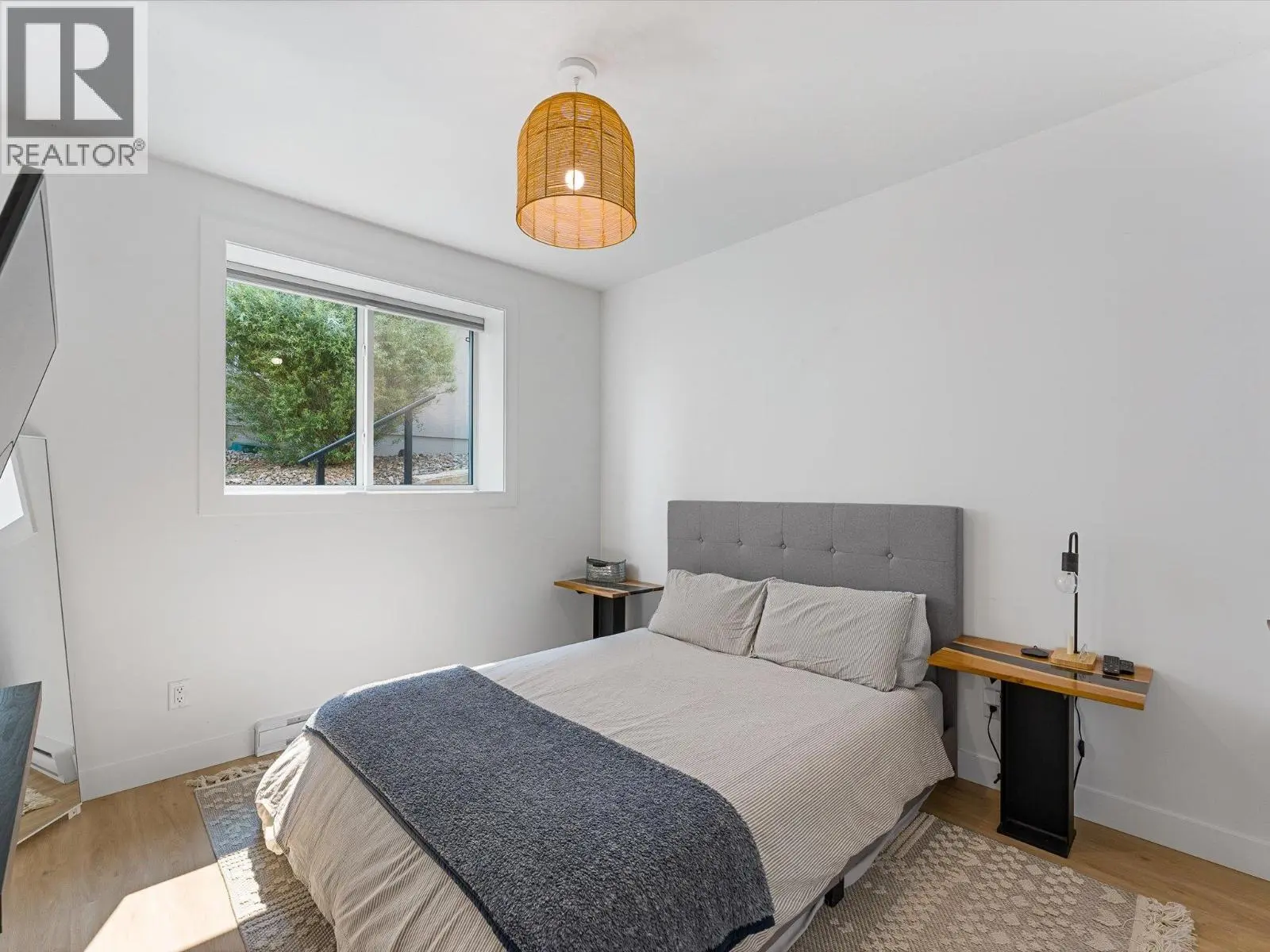 208 Skyland Drive. Kelowna, British Columbia