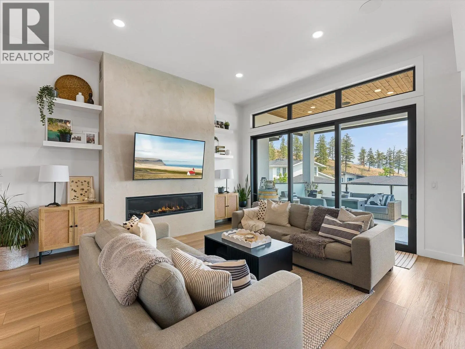 208 Skyland Drive. Kelowna, British Columbia