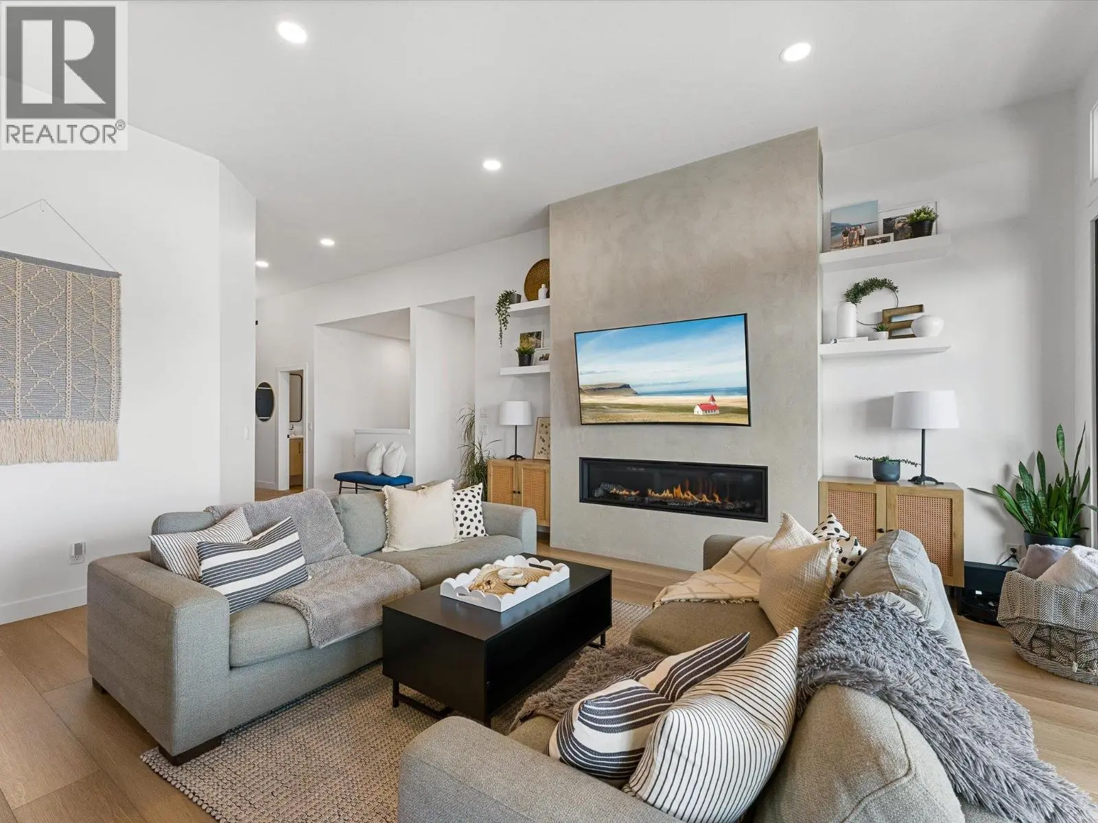 208 Skyland Drive. Kelowna, British Columbia