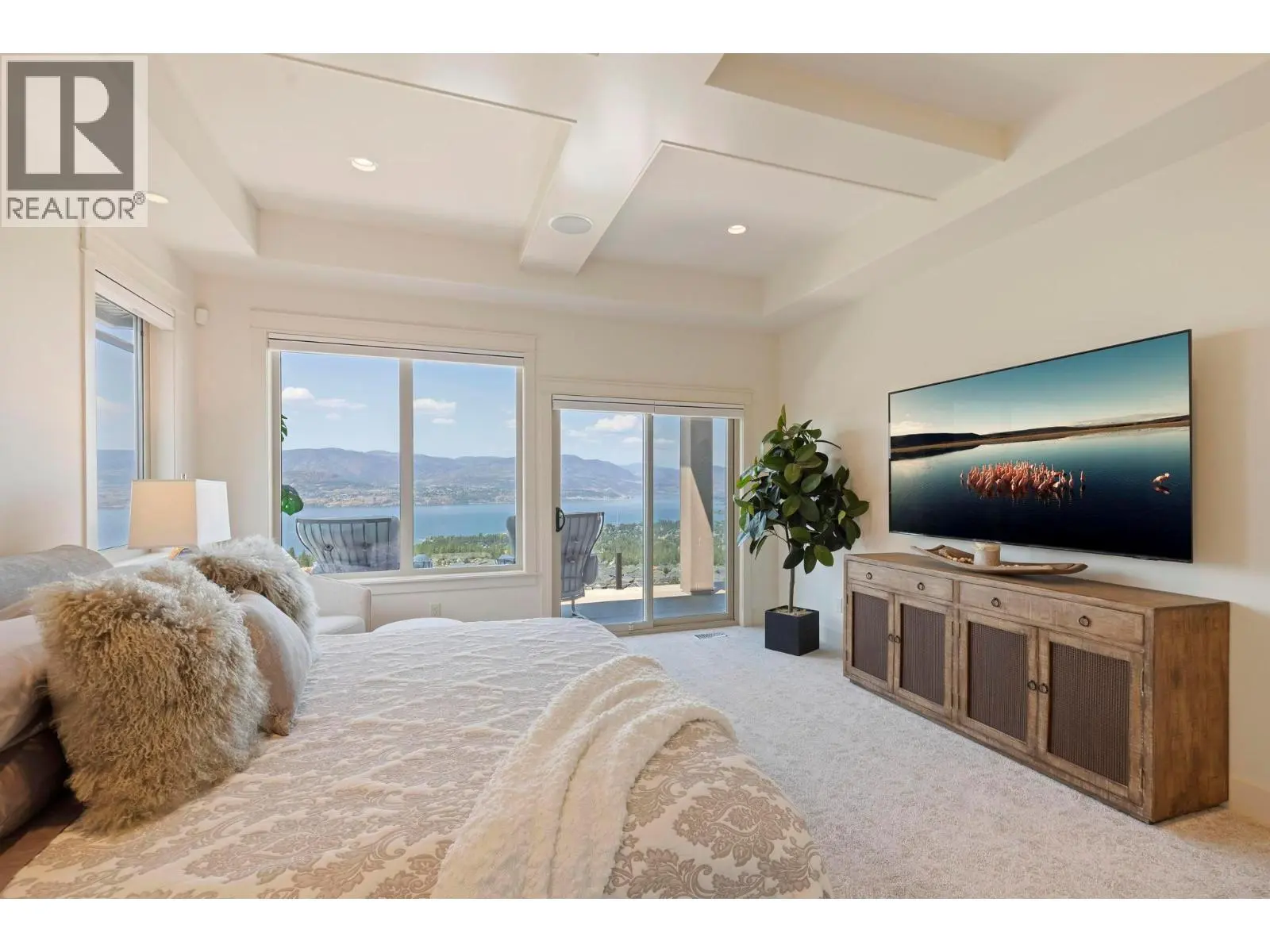 722 Kuipers Crescent. Kelowna, British Columbia