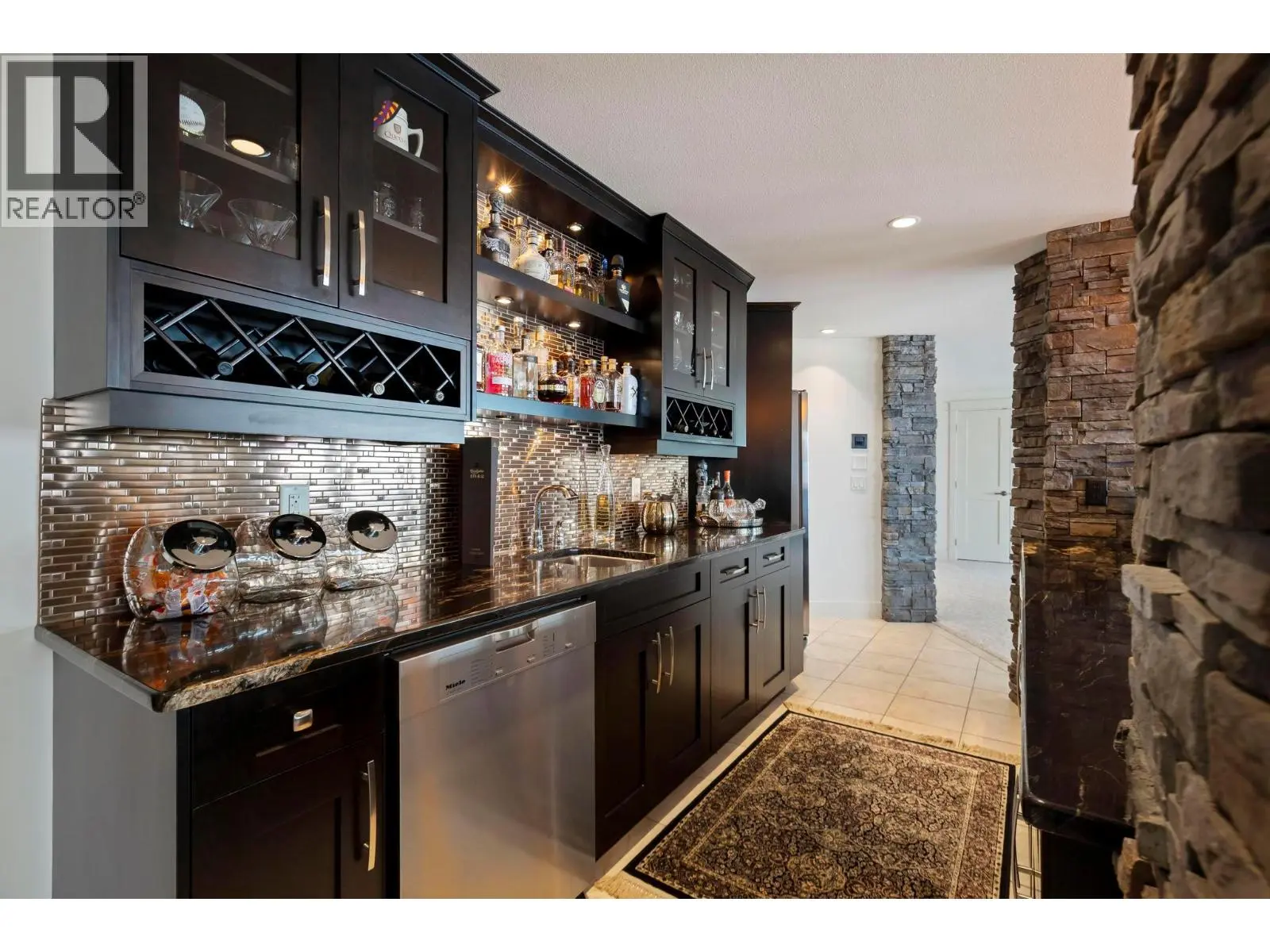 722 Kuipers Crescent. Kelowna, British Columbia