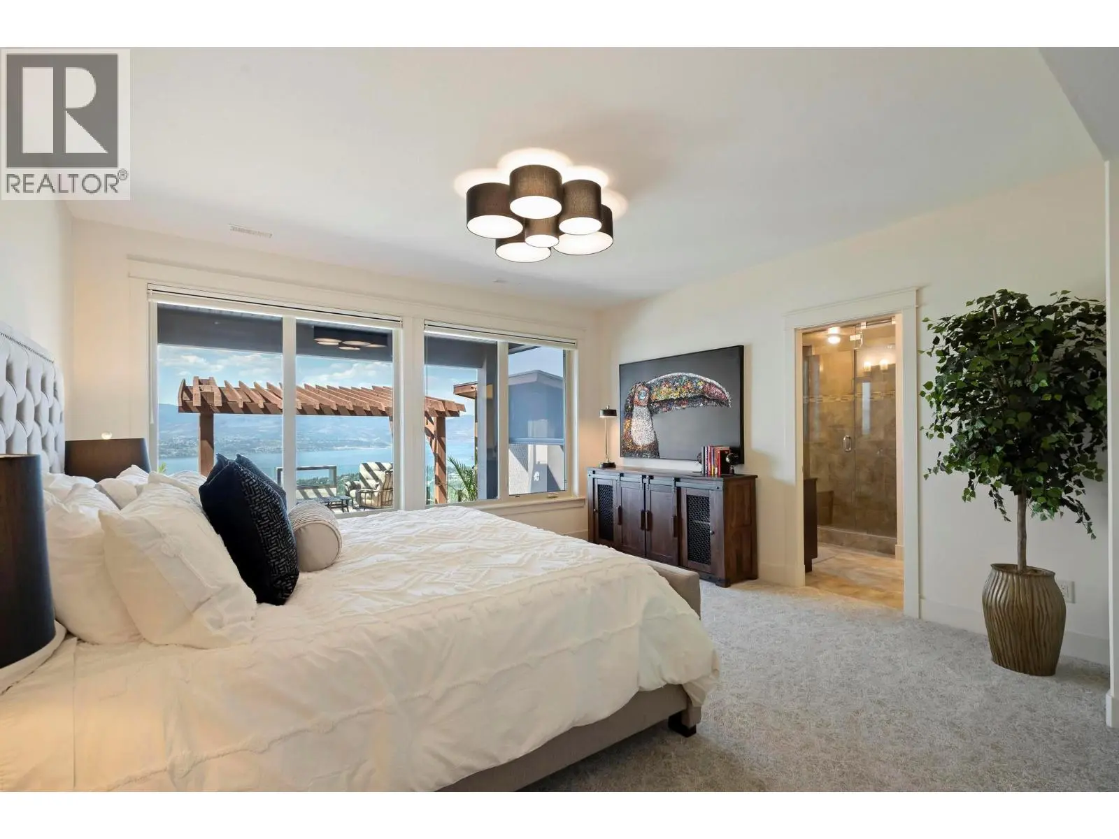 722 Kuipers Crescent. Kelowna, British Columbia