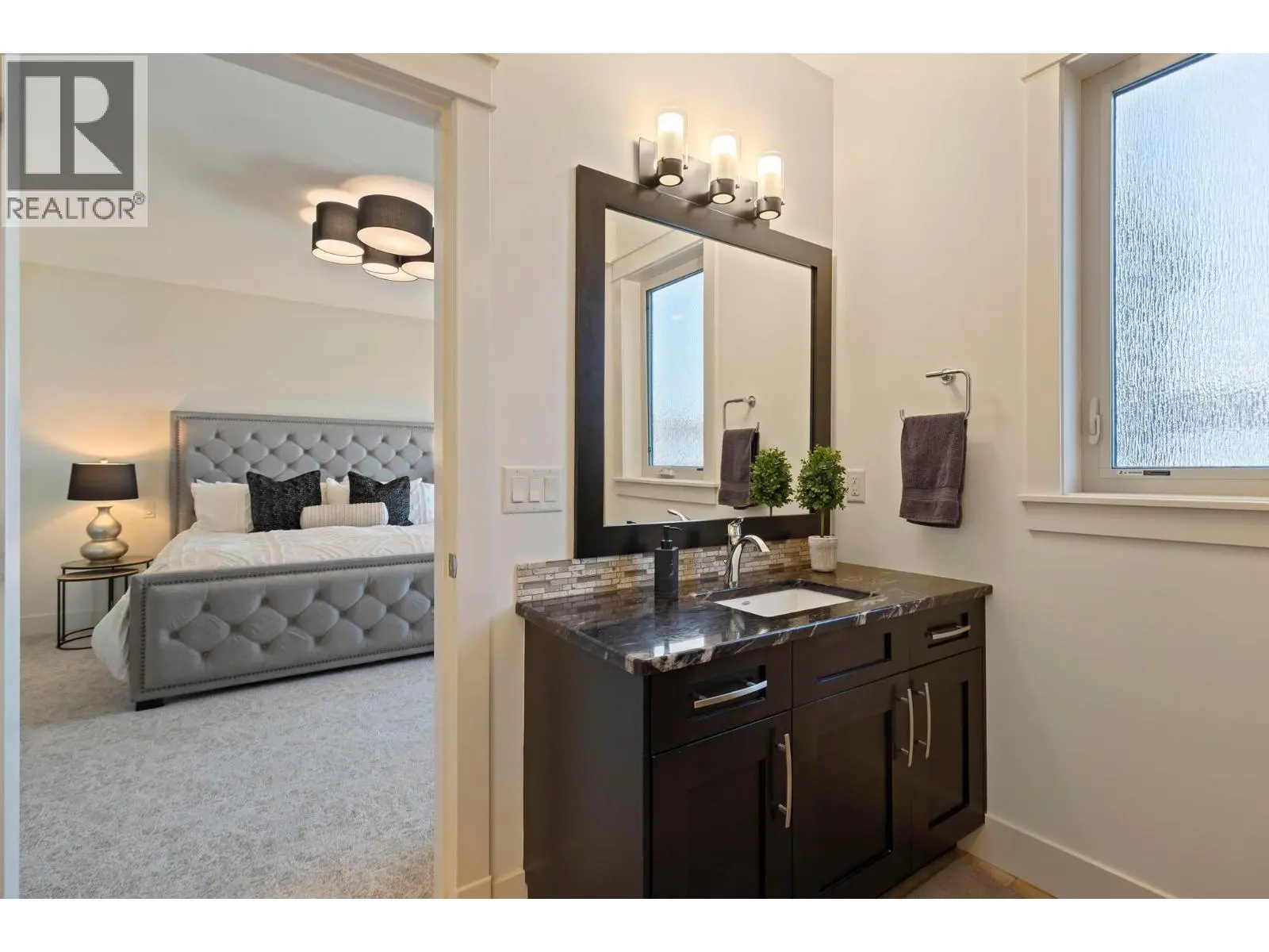 722 Kuipers Crescent. Kelowna, British Columbia