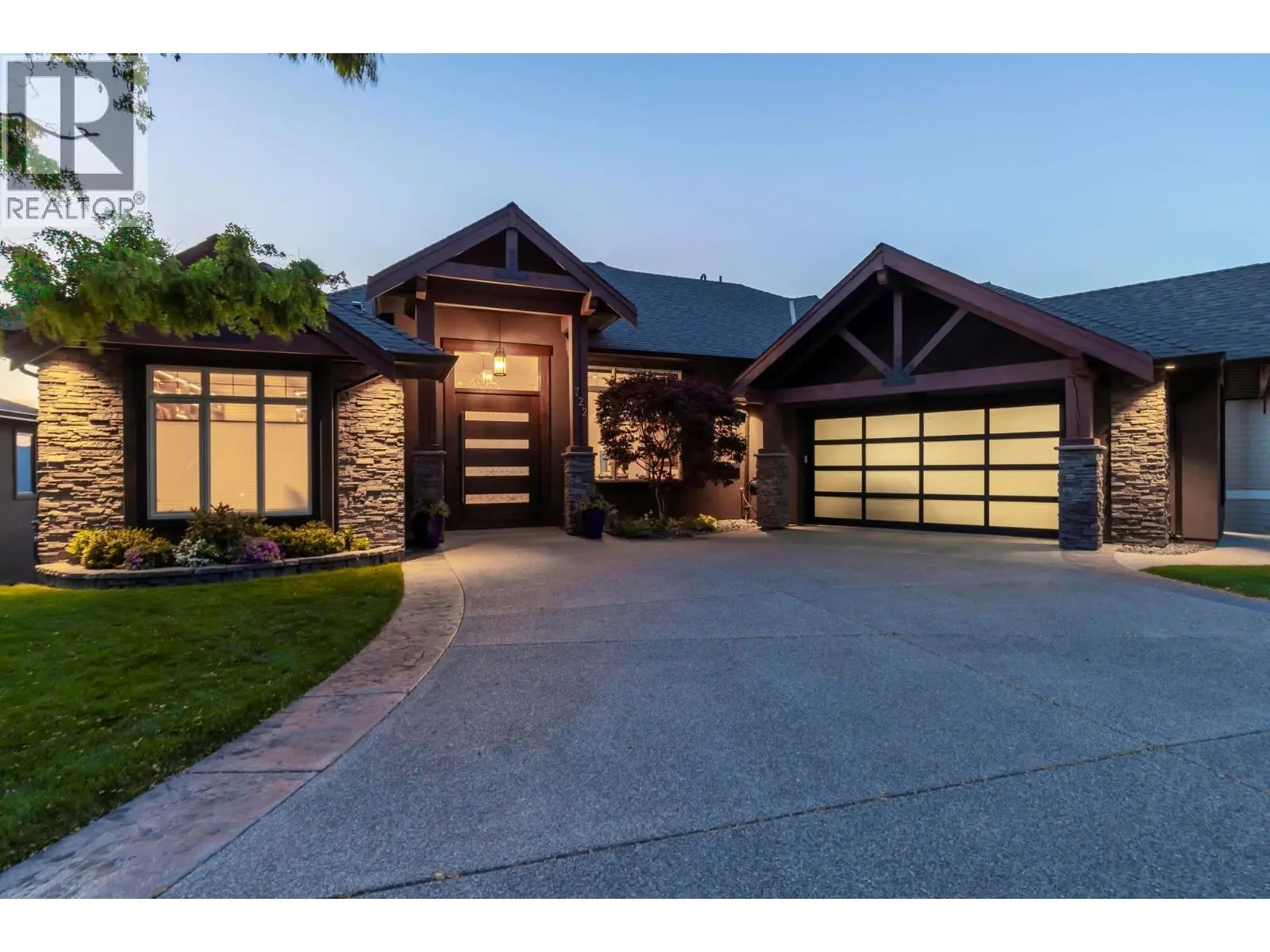 722 Kuipers Crescent. Kelowna, British Columbia