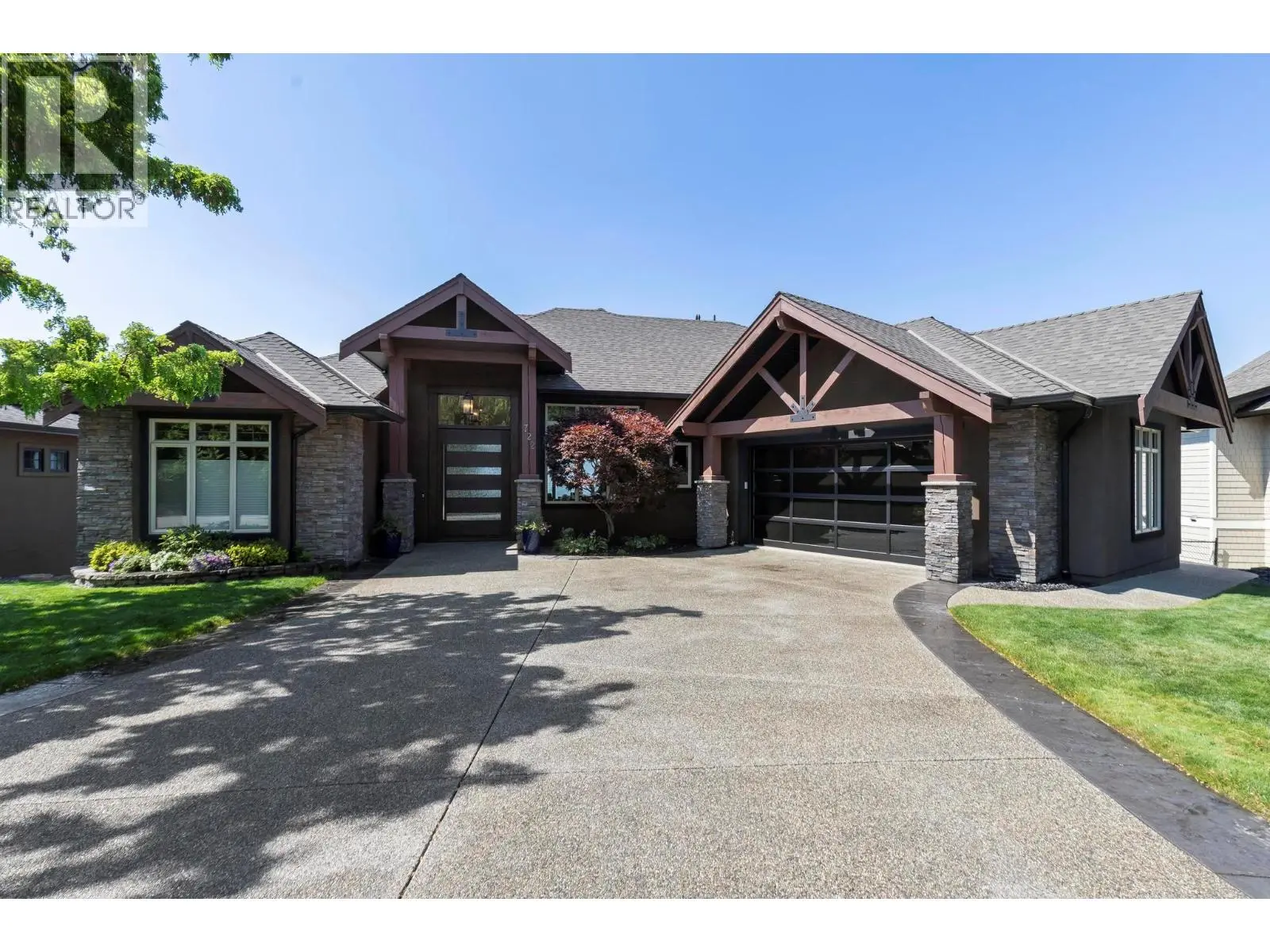 722 Kuipers Crescent. Kelowna, British Columbia