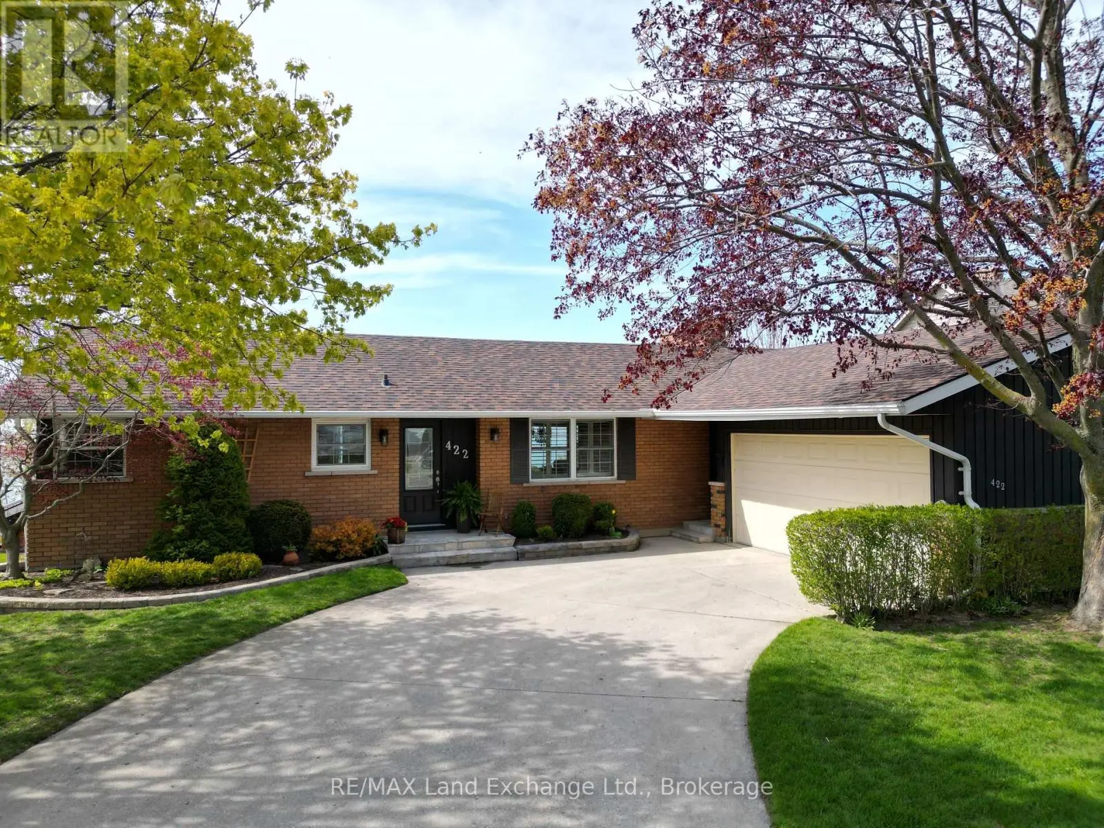 422 Penetangore Row, Kincardine