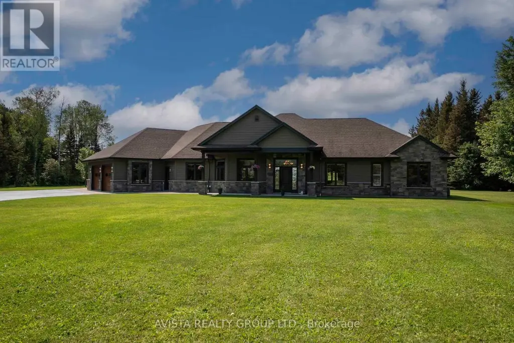 2422 Broadway Ave, Thunder Bay (Rosslyn Road)