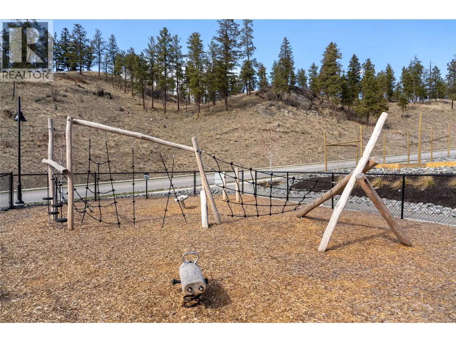 3548 Arrowroot Drive. Kelowna, British Columbia