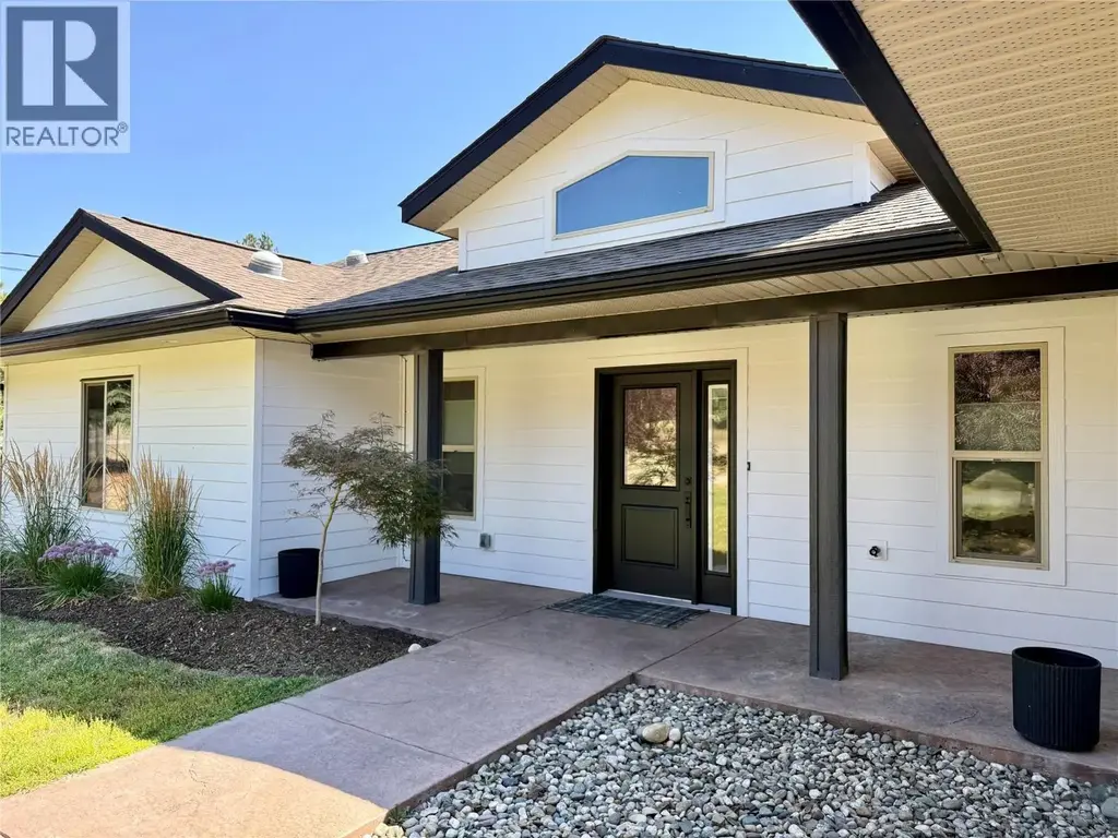 8170 Plotnikoff Road, Grand Forks