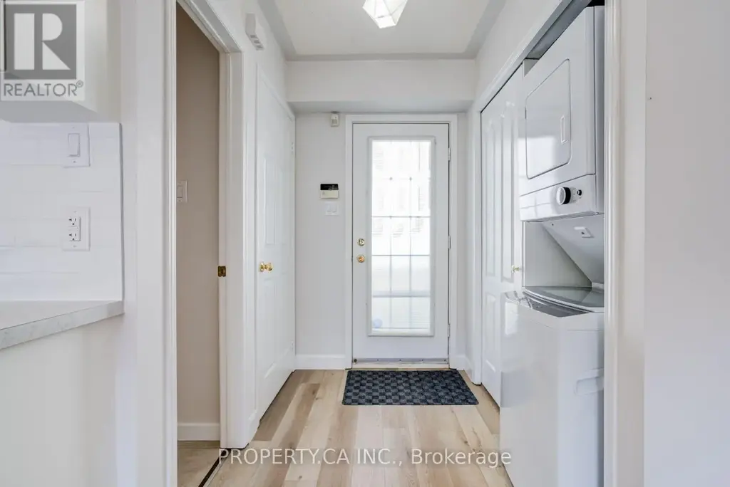 110 Littlewood Drive, Oakville (RO River Oaks)