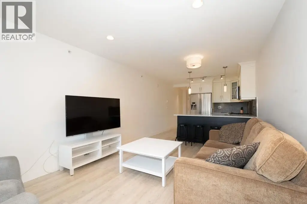 303 4548 Hastings Street, Burnaby
