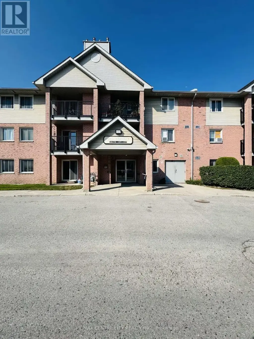 111 - 148 Conway Drive, London South (South X)
