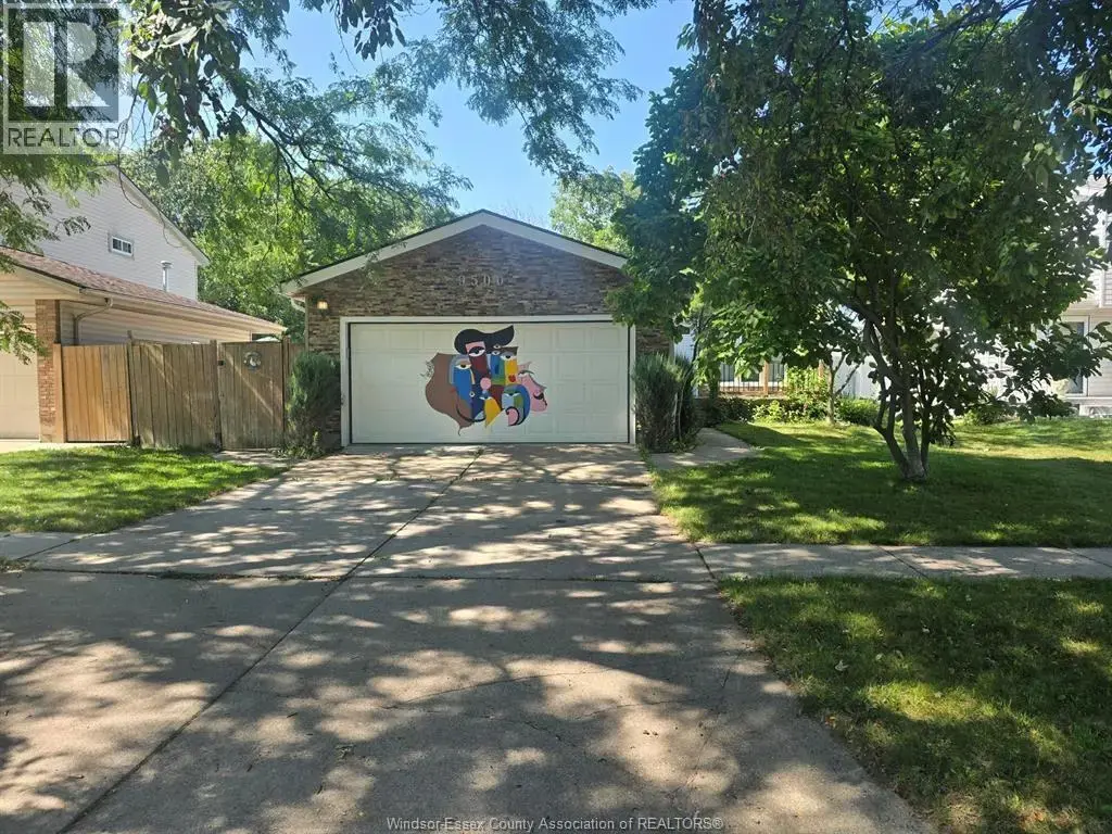 9500 Ridge Road, Windsor