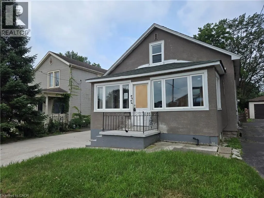 6269 Franklin Avenue, Niagara Falls