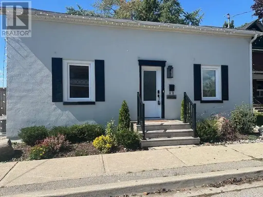 1612 Dufferin Street, Whitby (Port Whitby)