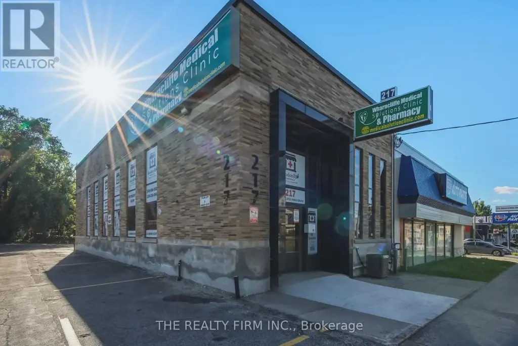217 Wharncliffe Road S, London South (South E)