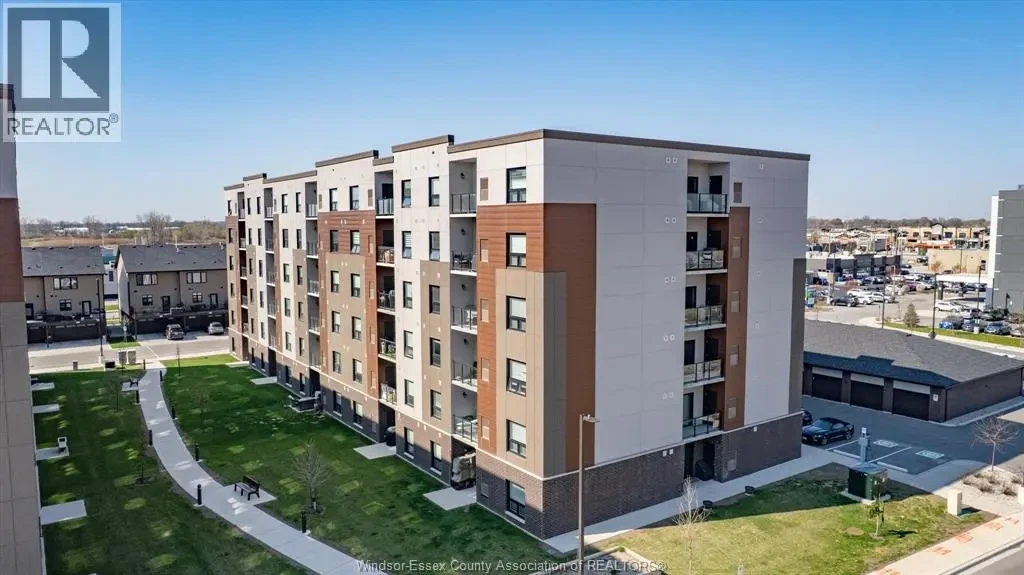 800 Beachside Drive Unit# 405, Lakeshore