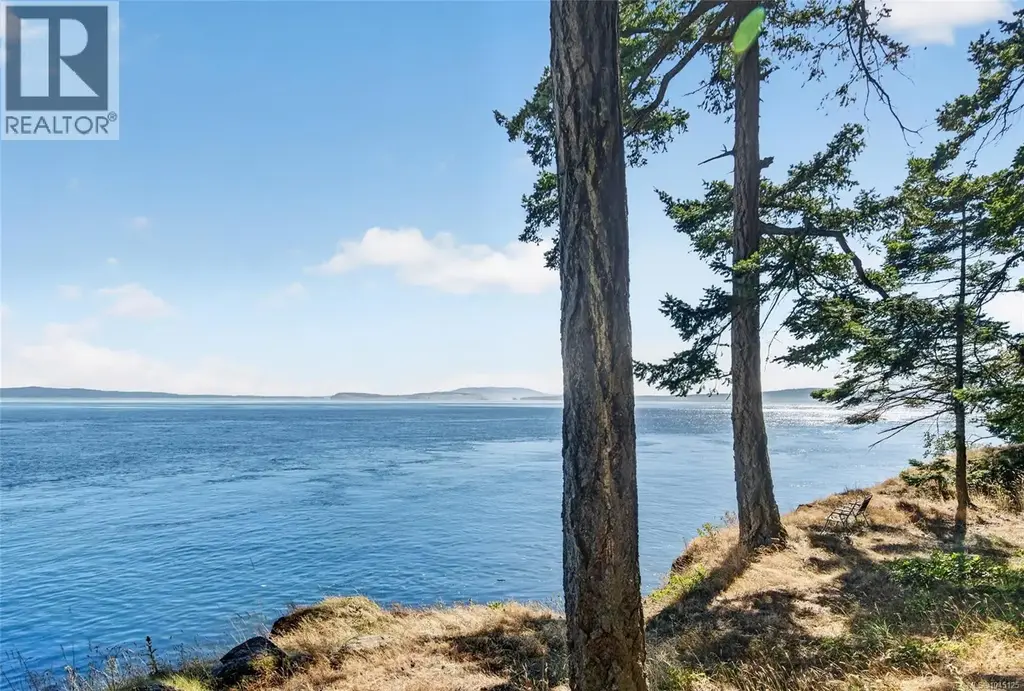 1316 Greenleaf Lane, Sidney Island