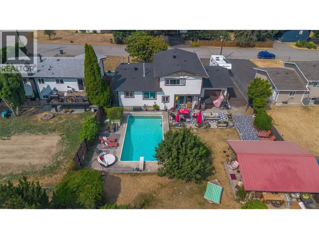6415 Glendora Way, Lavington