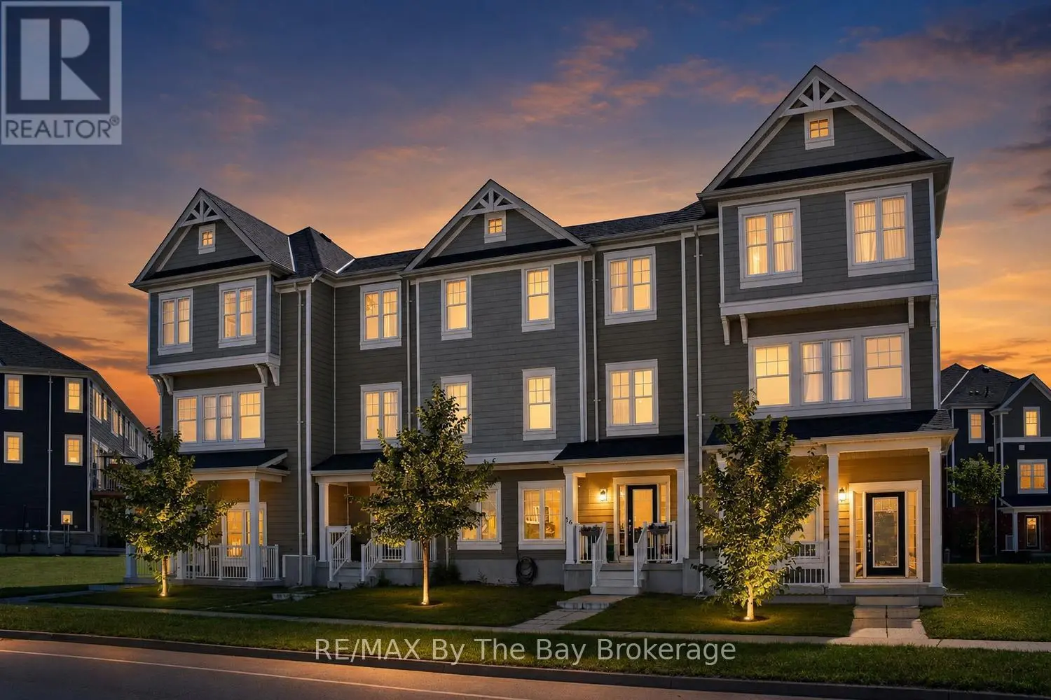 16 Village Gate Drive, Wasaga Beach