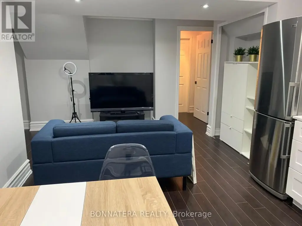 Bsmt - 284 Hickory Circle, Oakville (WC Wedgewood Creek)