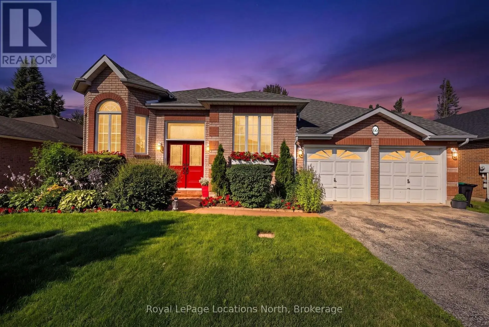 66 Royal Beech Drive, Wasaga Beach