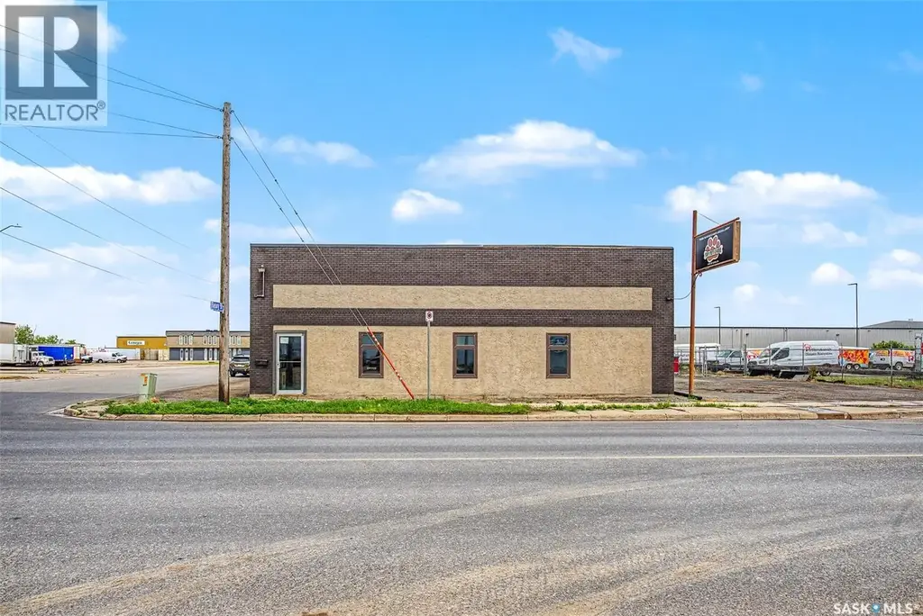 560 Dewdney Avenue E, Regina