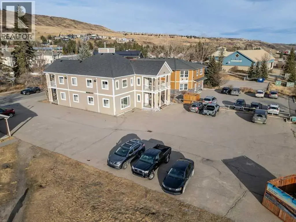 3 & 4, 307 1 Street E, Cochrane