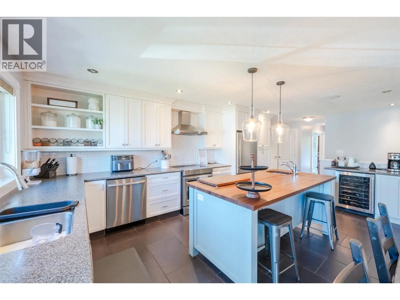 1507 Wharf Street. Summerland, British Columbia