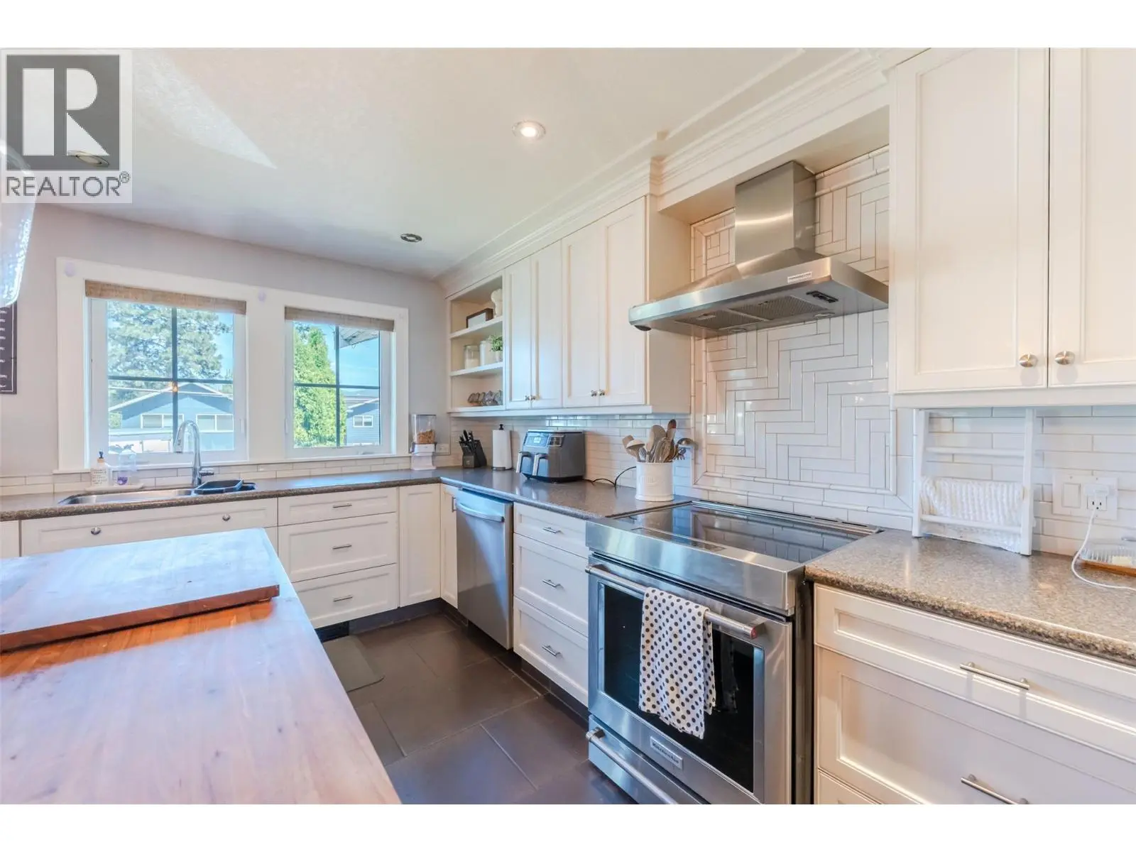 1507 Wharf Street. Summerland, British Columbia