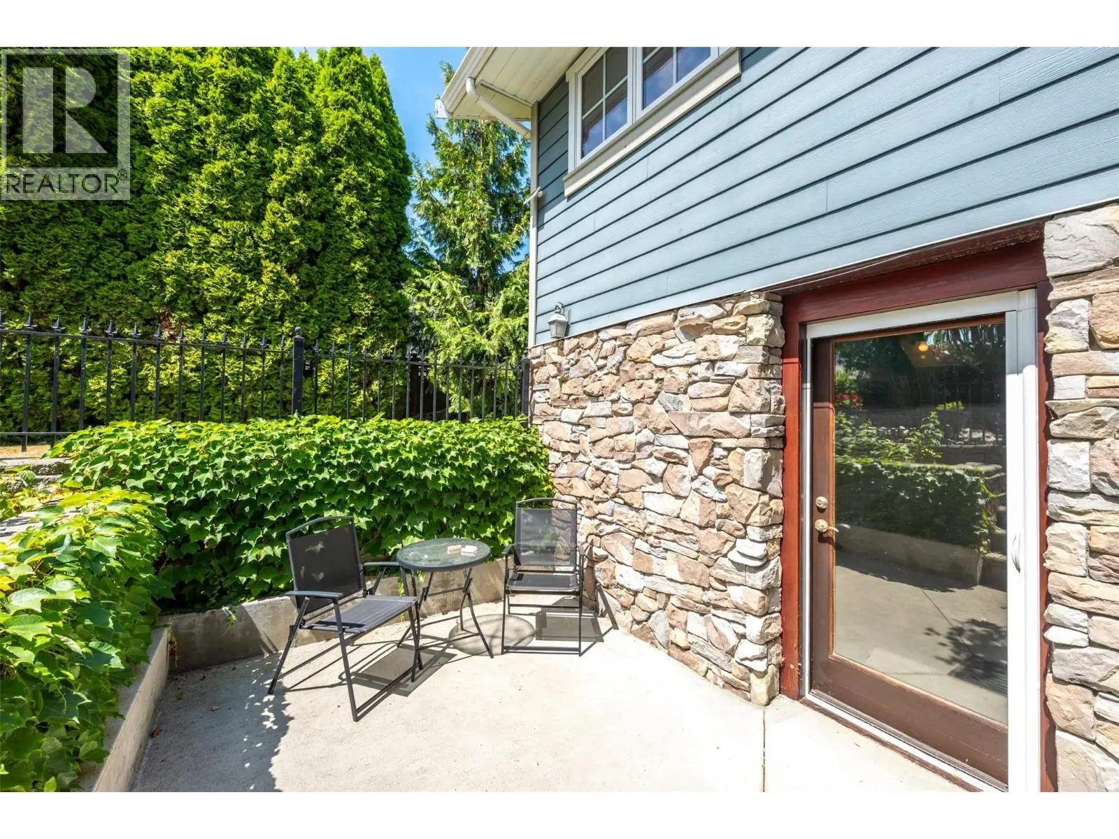 1507 Wharf Street. Summerland, British Columbia