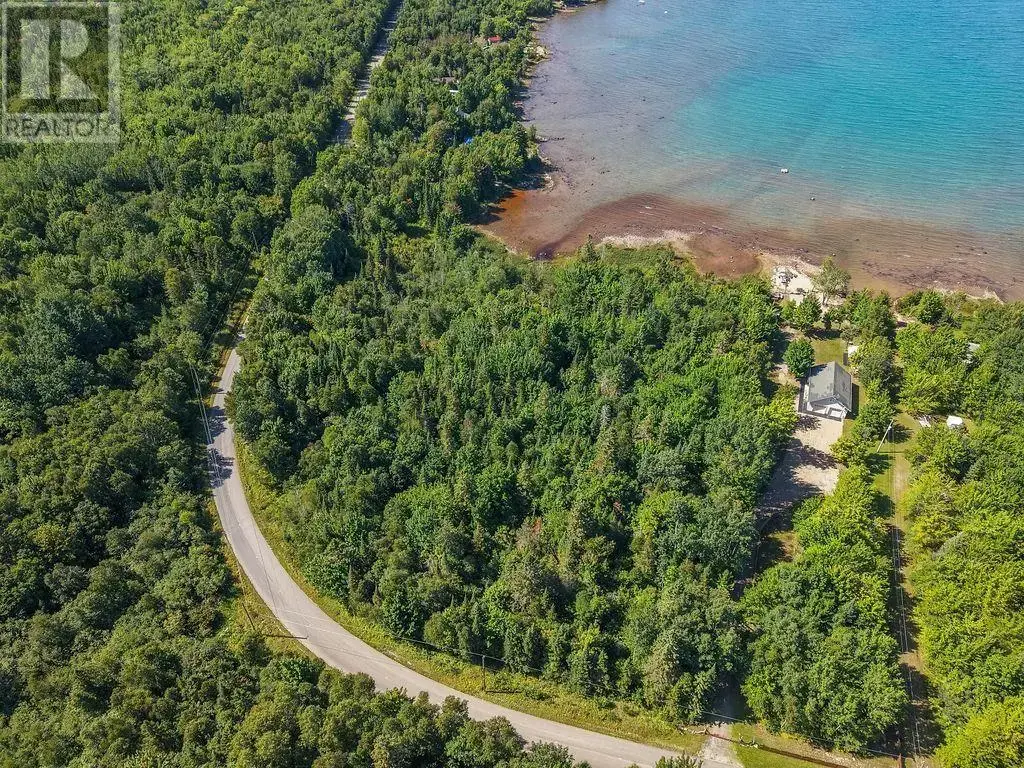 . Four Seasons Dr, Goulais River