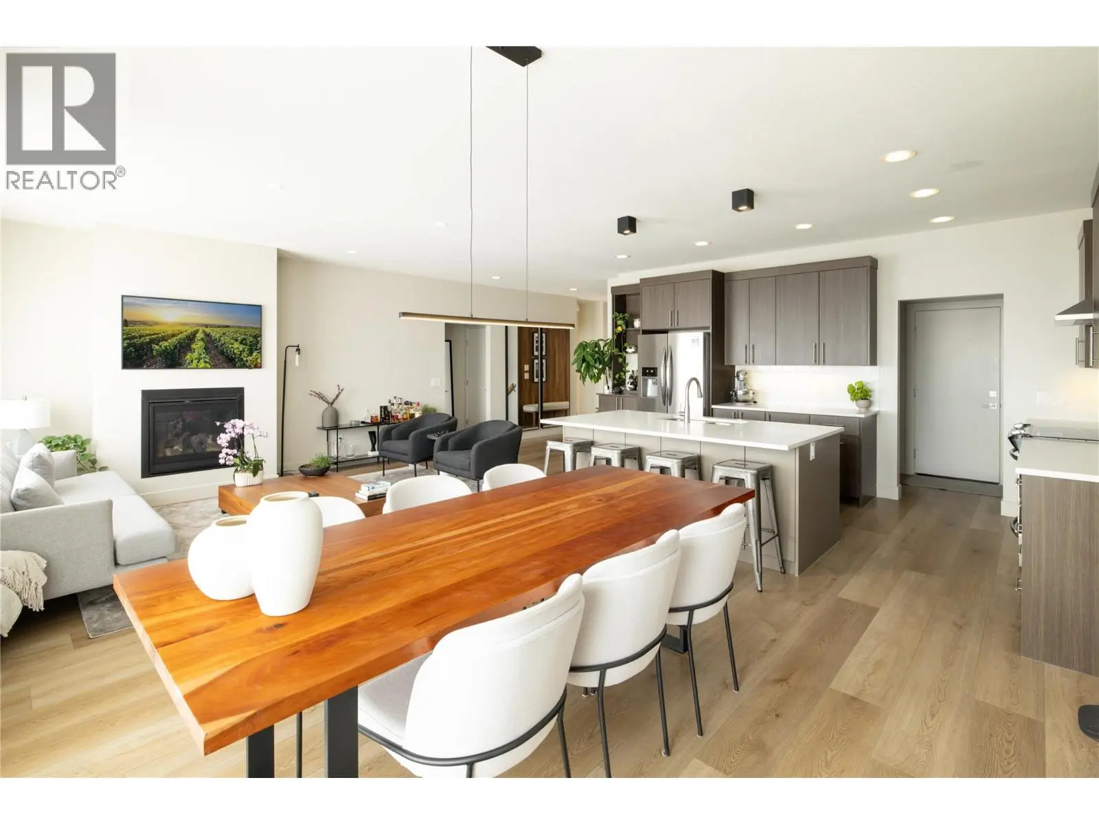 13411 Apex Lane. Lake Country, British Columbia