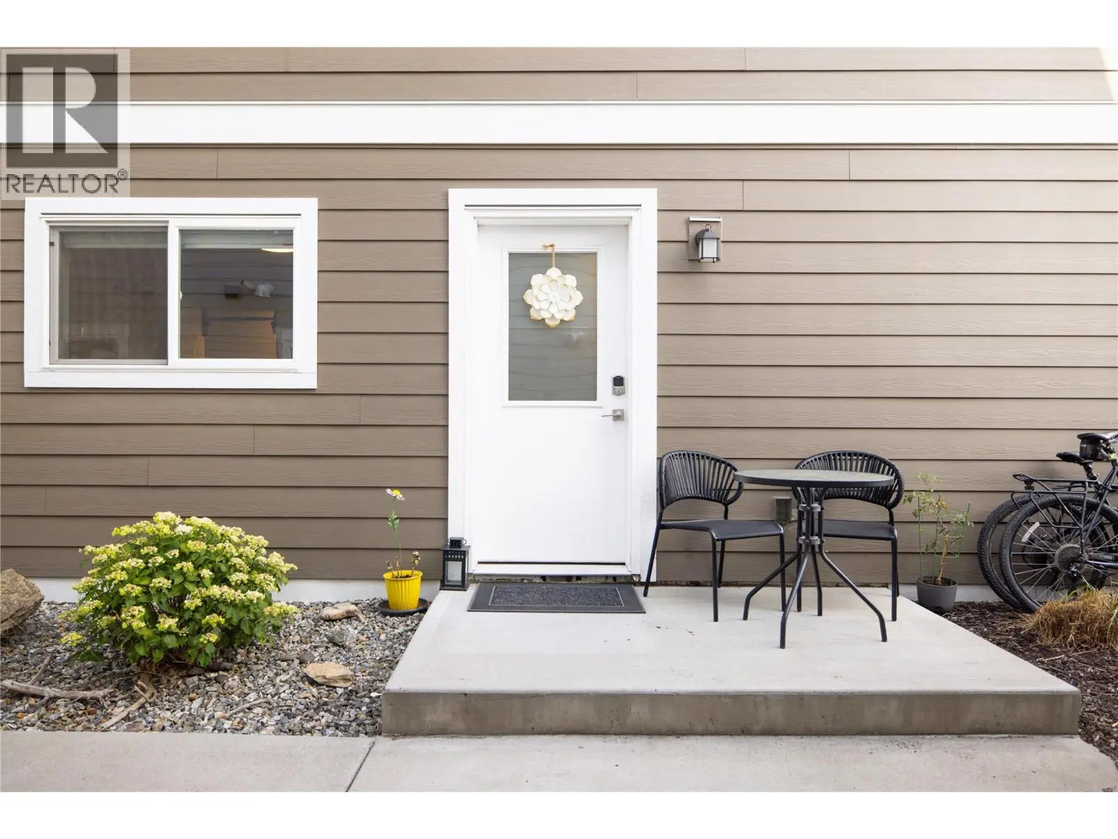 13411 Apex Lane. Lake Country, British Columbia