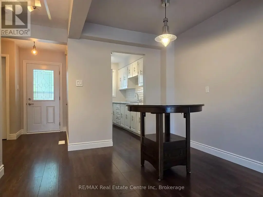 101 - 31 Greengate Rd, Guelph (Junction/Onward Willow)