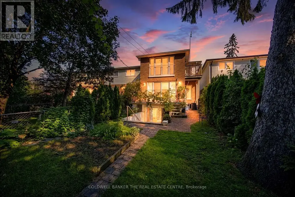 15 Craiglee Drive, Toronto (Birchcliffe-Cliffside)