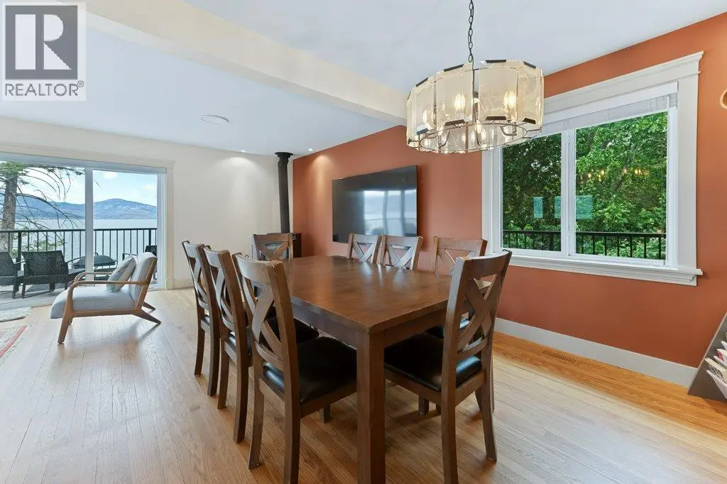 4852-4858 Lakeshore Road. Kelowna, British Columbia