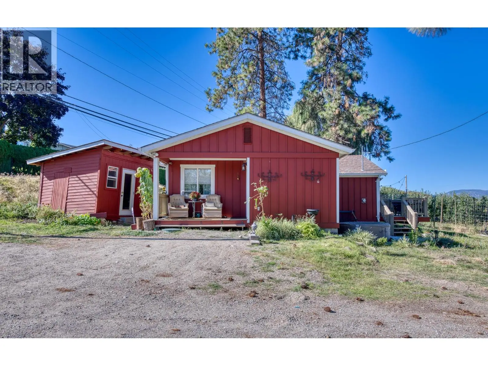 4852-4858 Lakeshore Road. Kelowna, British Columbia