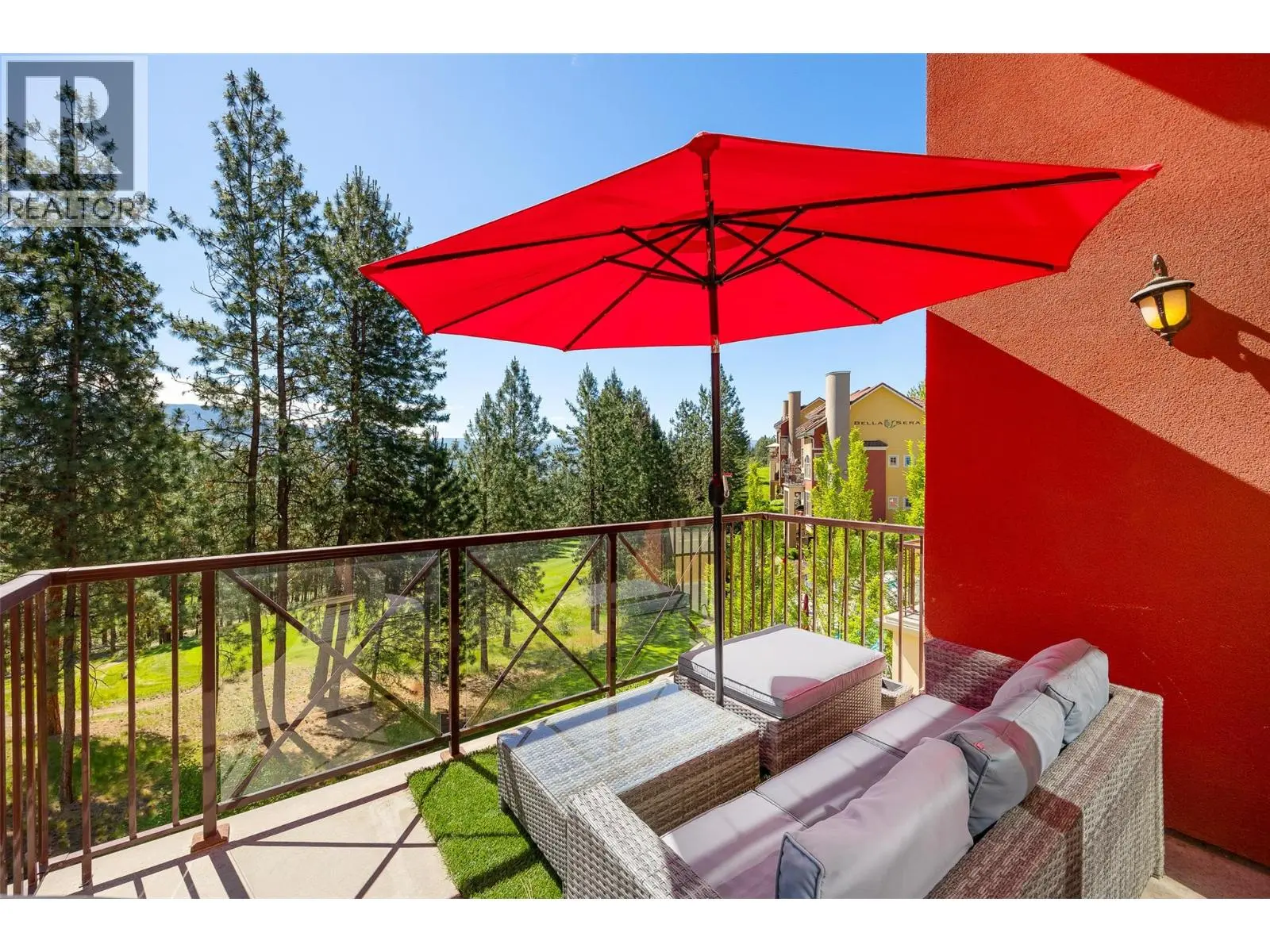 1795 Country Club Drive Unit# 204. Kelowna, British Columbia