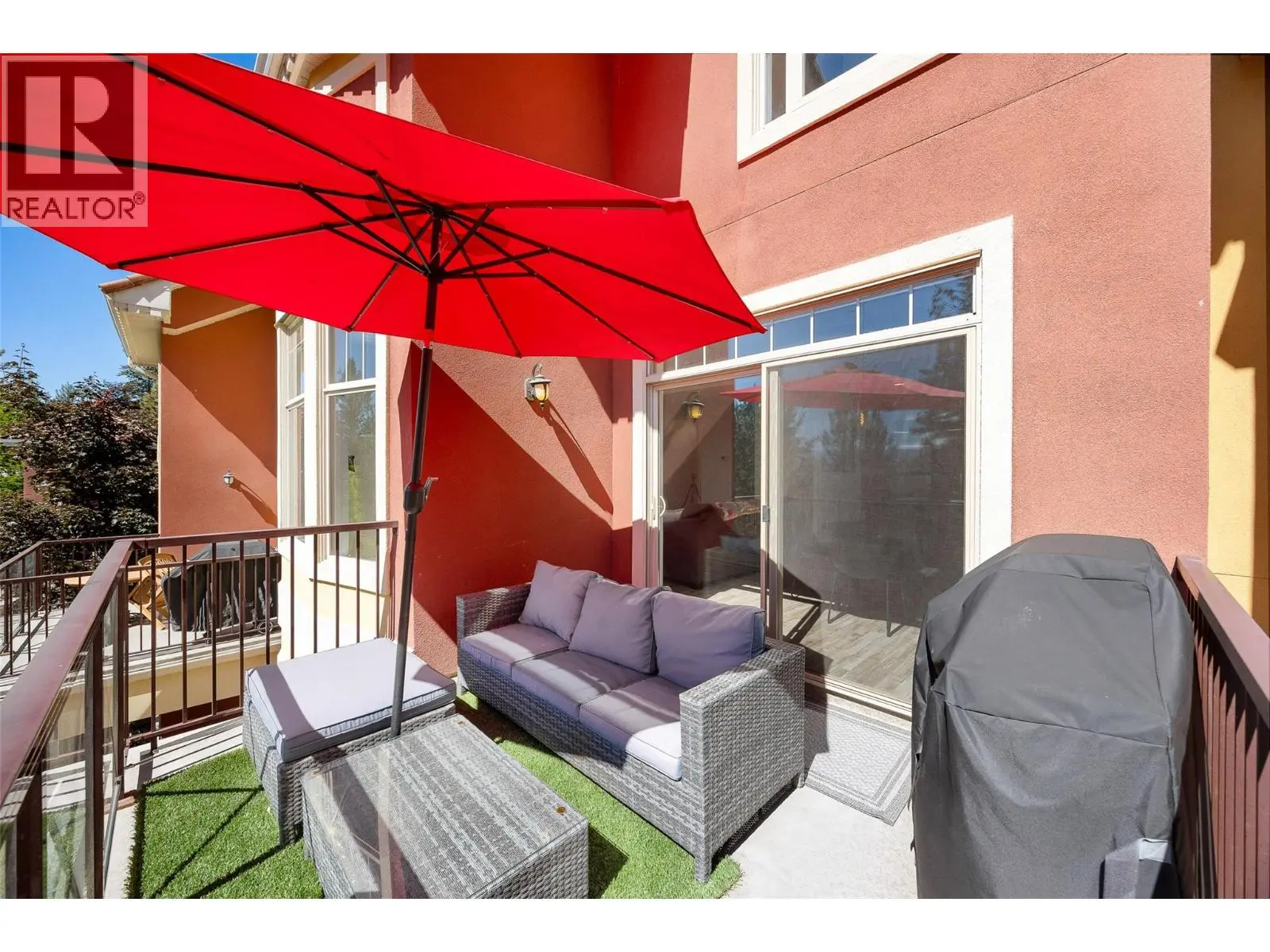 1795 Country Club Drive Unit# 204. Kelowna, British Columbia